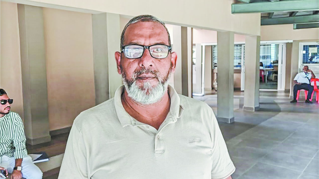 Candidat indépendant, Naushad Batchkhan souhaite œuvrer pour les jeunes du quartier et pour le bien-être général des habitants.