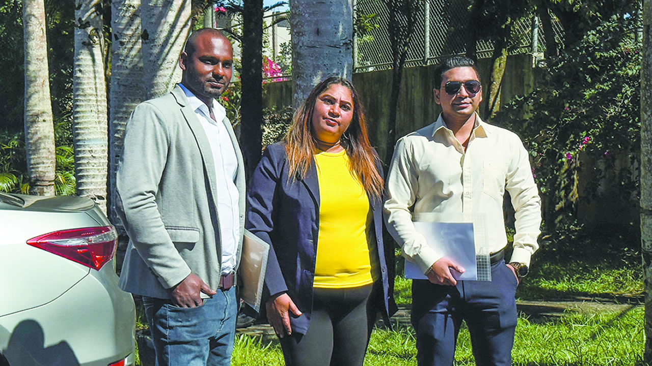 Les candidats pour le Ward 1 de Vacoas/Phoenix, Kishan Doyal, Jennyfer Hélène et Benito Bauda.