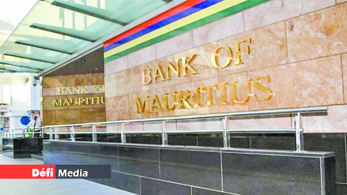 La crédibilité de la Banque, que ce soit sur le plan national et international, se trouve sérieusement écornée.