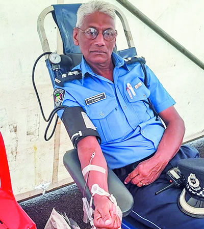 Le SP Muttur insiste sur le côté humain du travail, soulignant la notion de service aux autres.