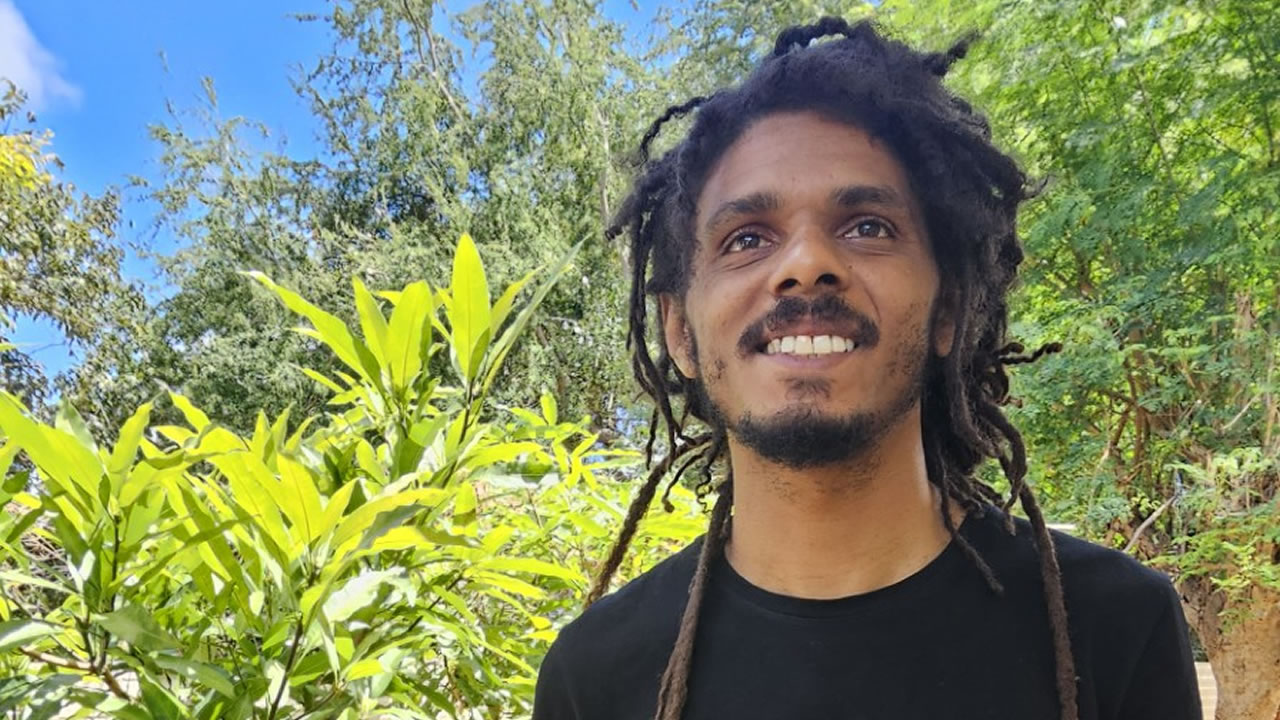 Oliver Fanfan, enseignant  de parmaculture.