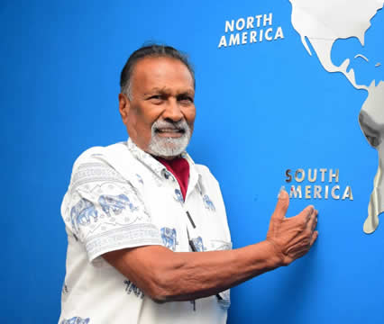 Pour l’ancien ministre, Motee Ramdass, le voyage c’est de s’ouvrir au monde.