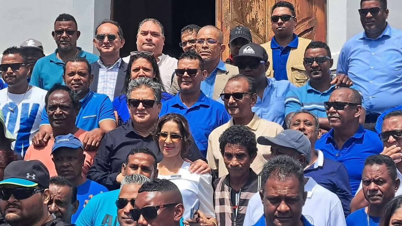 Proche des gens, Richard Duval dit privilégier le contact humain. 