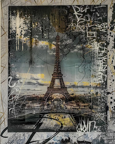 Des verres spéciaux, imprimés avec des encres conçues sur mesure pour ce type de support, sont exposés dans l’usine afin de mettre en valeur le savoir-faire local.