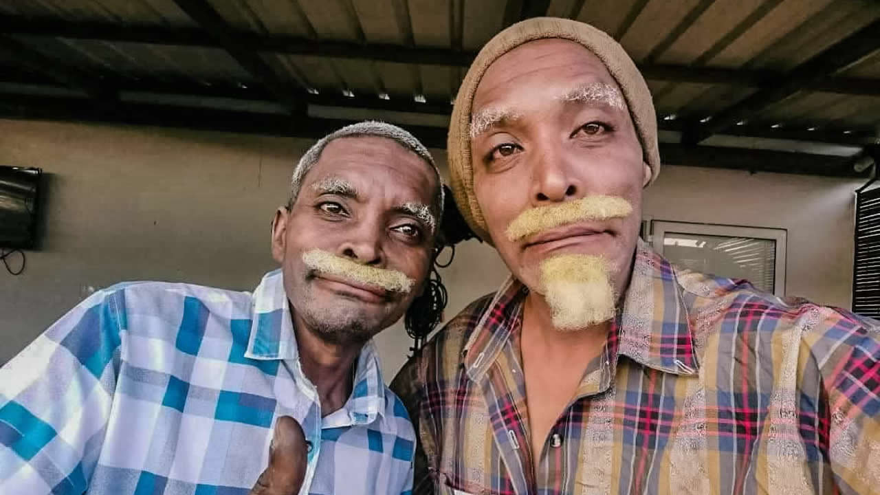 Ton Gaby et Ton Marcel prendront les commandes du spectacle, prêts à enchaîner blagues et improvisations !