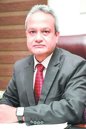 Me Vikash Rampoortab plaide pour un système moderne.