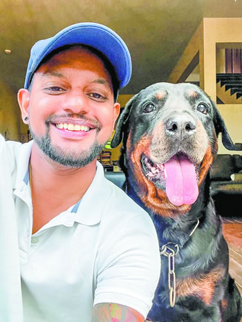 « Élever un chien est un engagement quotidien », souligne Hitesh.